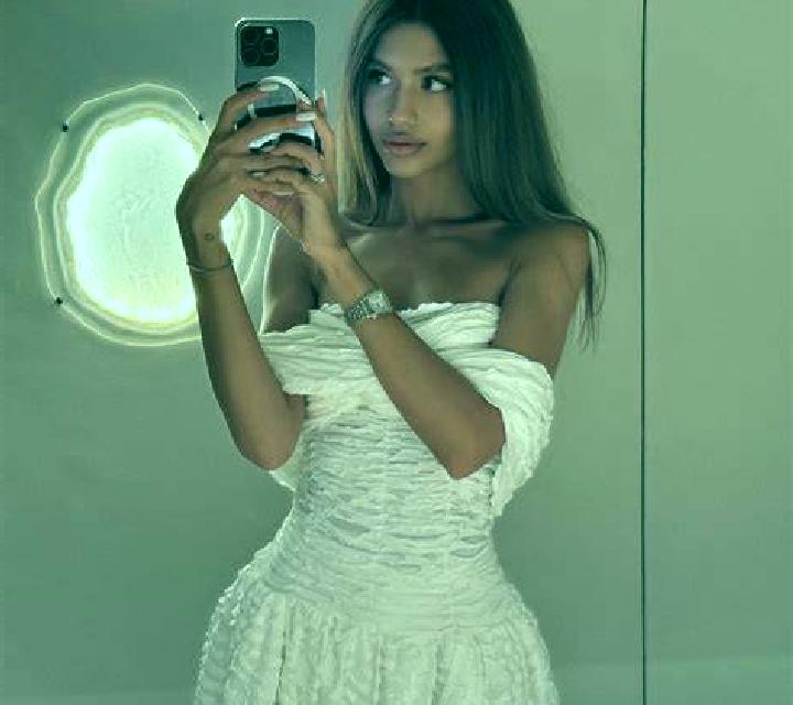 Bárbara Cameron escort