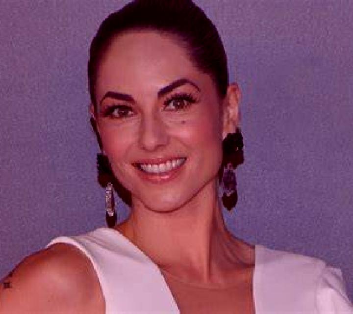 Bárbara Tirua escort