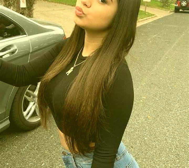 Camila Vallenar escort