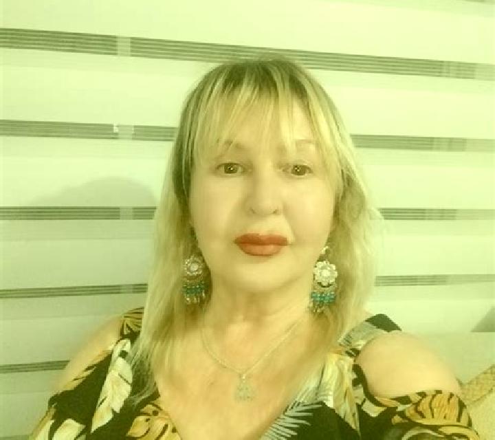 Cony Baquedano escort